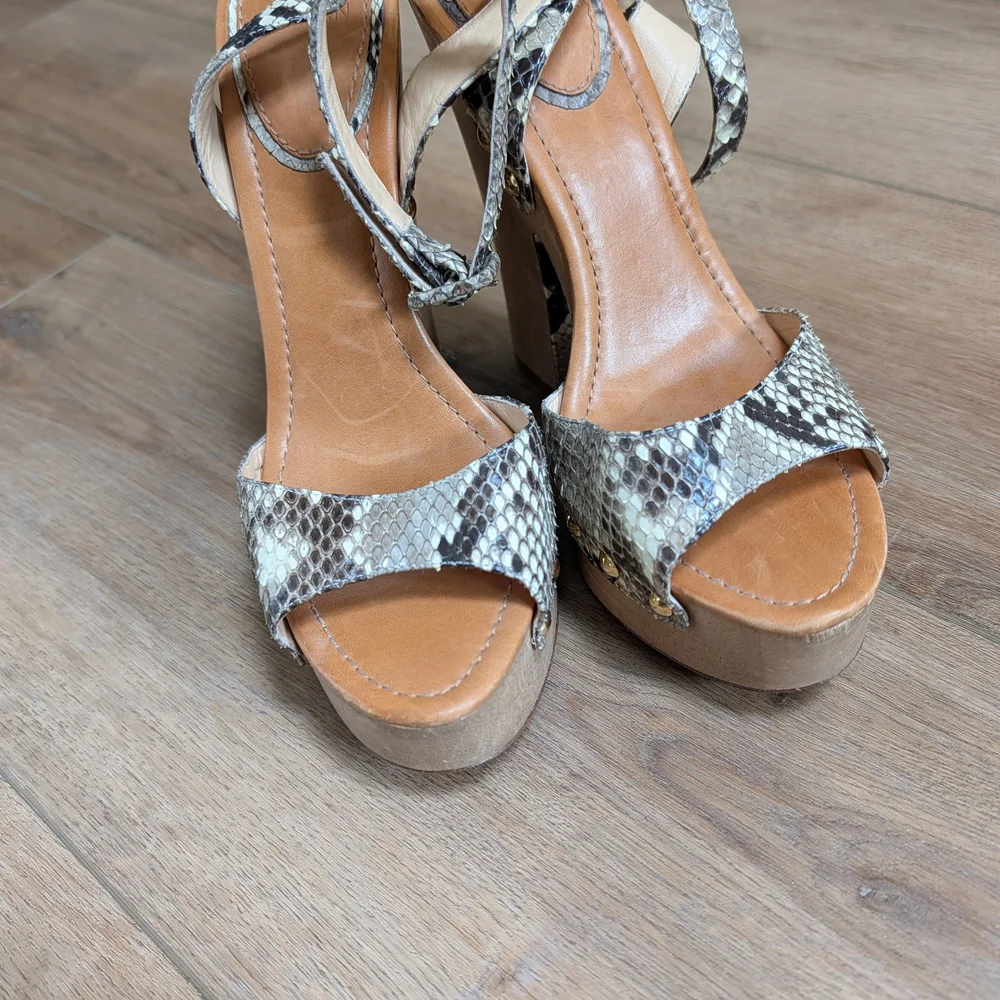 Alexandre Birman Taupe Snake-Print Platform Sandals with Gold Studs - Picture 4 of 8